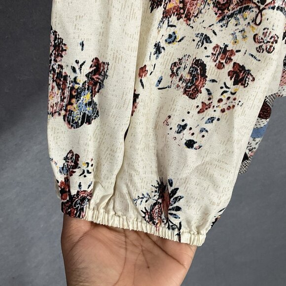 Maurices Top Women Sz‎ 2X V-Neck Floral Lace Patchwork Peasant Boho - Picture 8 of 16